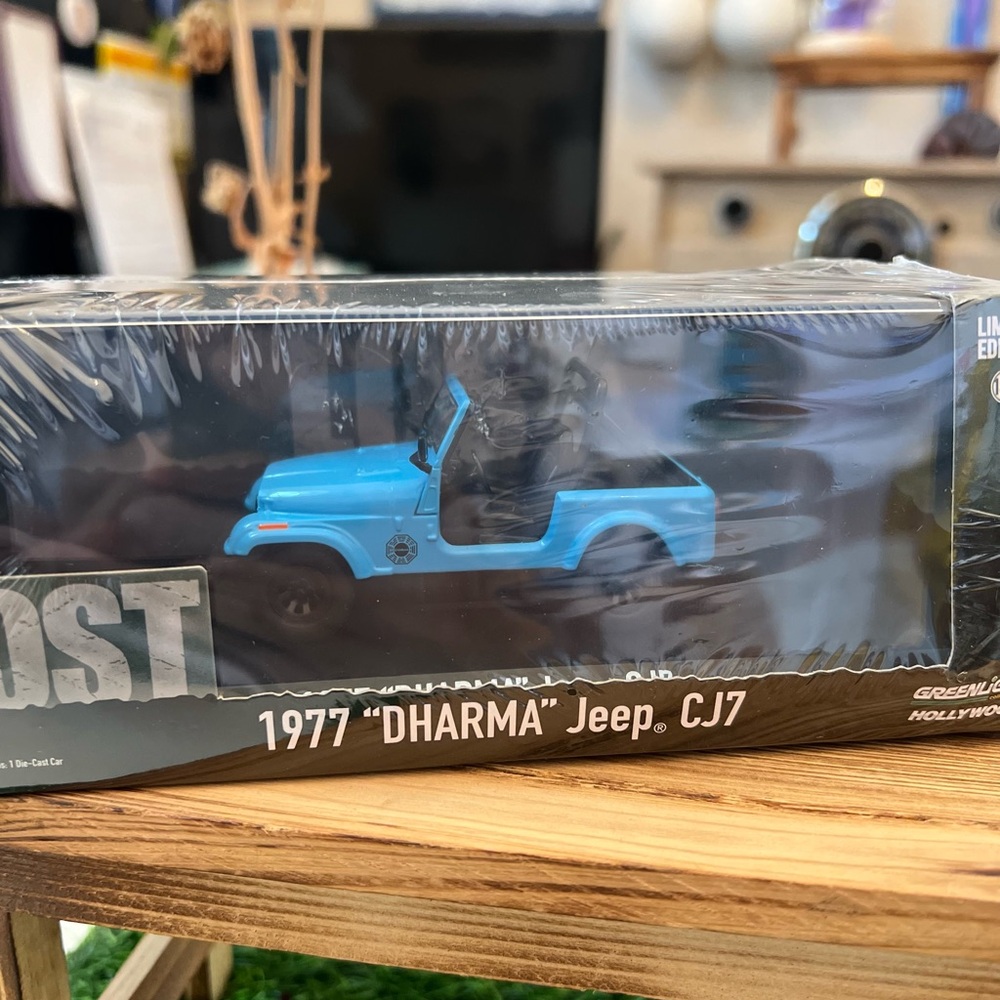 Lost DHARMA 1:43 Scale Jeep Still In Box